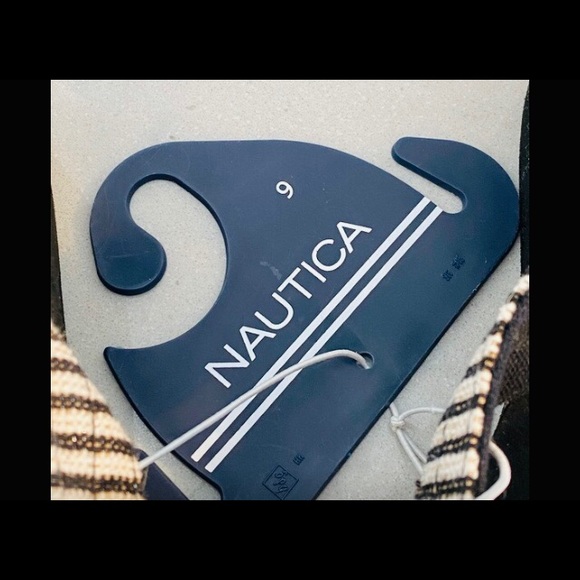 New•Nautica wedge flip flops. Great neutral designs and Colours. High quality - Picture 5 of 5